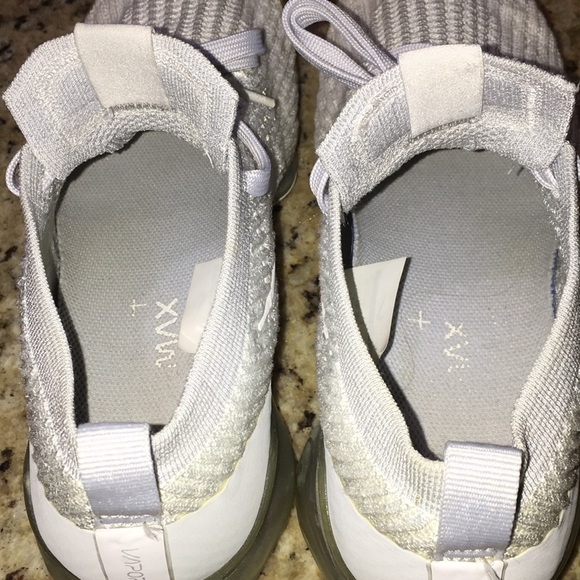 Nike Air VaporMax Flyknit 3 - Picture 9 of 11